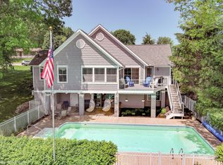 763 Glenview Dr, Howard, OH 43028