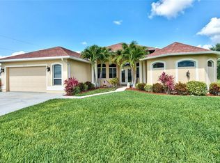 811 Calvert Ave, Lehigh Acres, FL 33971