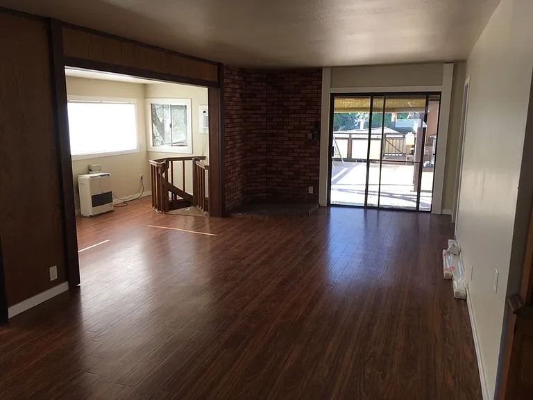 3690 Tulare St — Photo 7