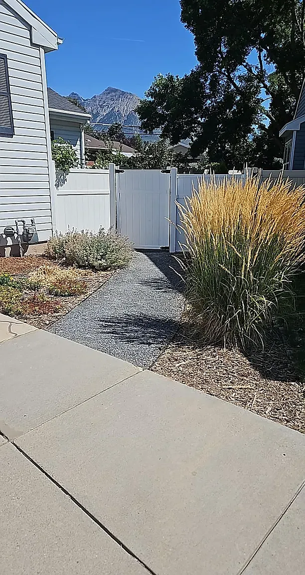 4 bed, 3.5 bath, 2431 sqft, $3,000 — Photo 3