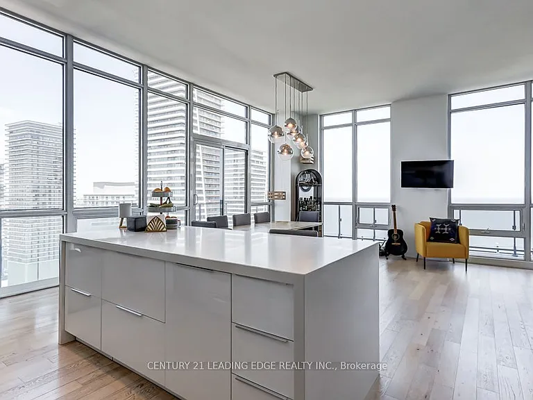 2200 Lake Shore Blvd W #Penthouse 08 — Photo 8