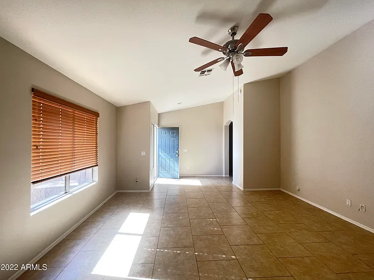 4004 S Summer Ct — Photo 5