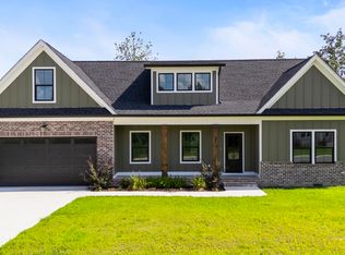 125 Cascade Dr, Rossville, GA 30741