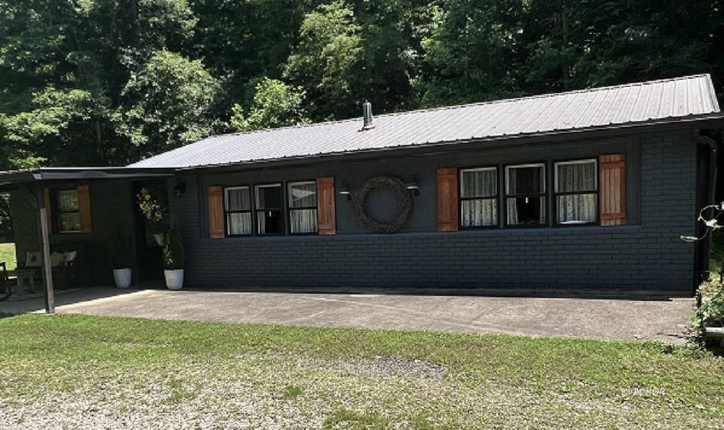 Real estate listing image
