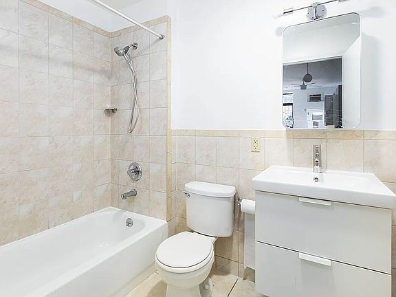 5th image of 107 E 2nd St APT 1A