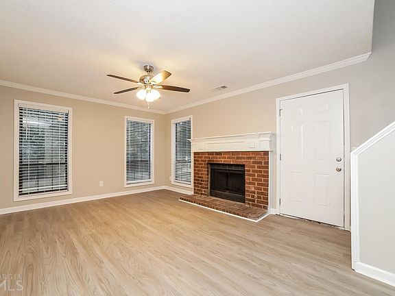 4th image of 5092 Leland Dr