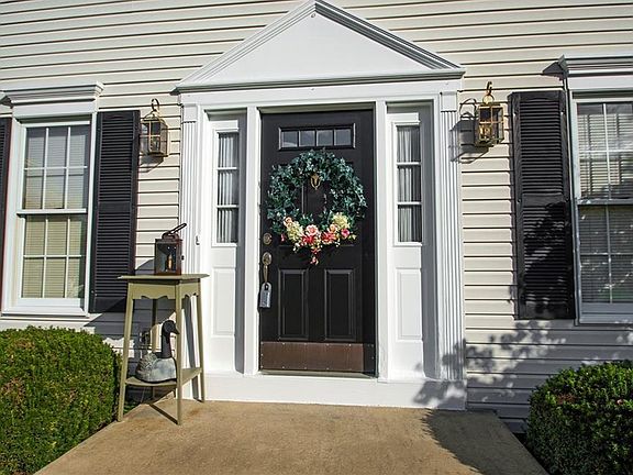 3rd image of 5488 Ashbrook Ave NE