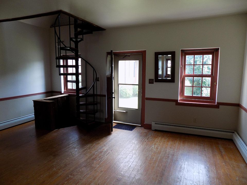 Living room, facing front door