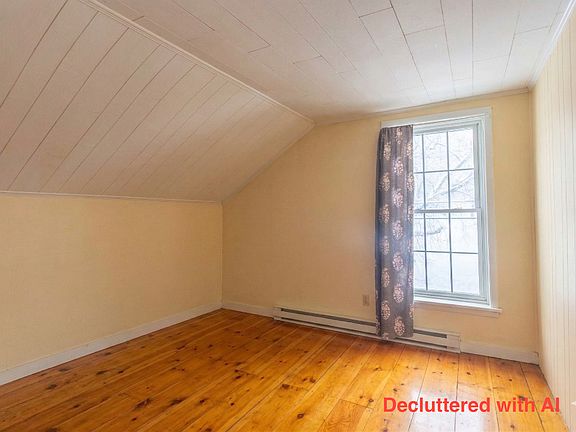 4th image of 694 Church Hill Rd #3