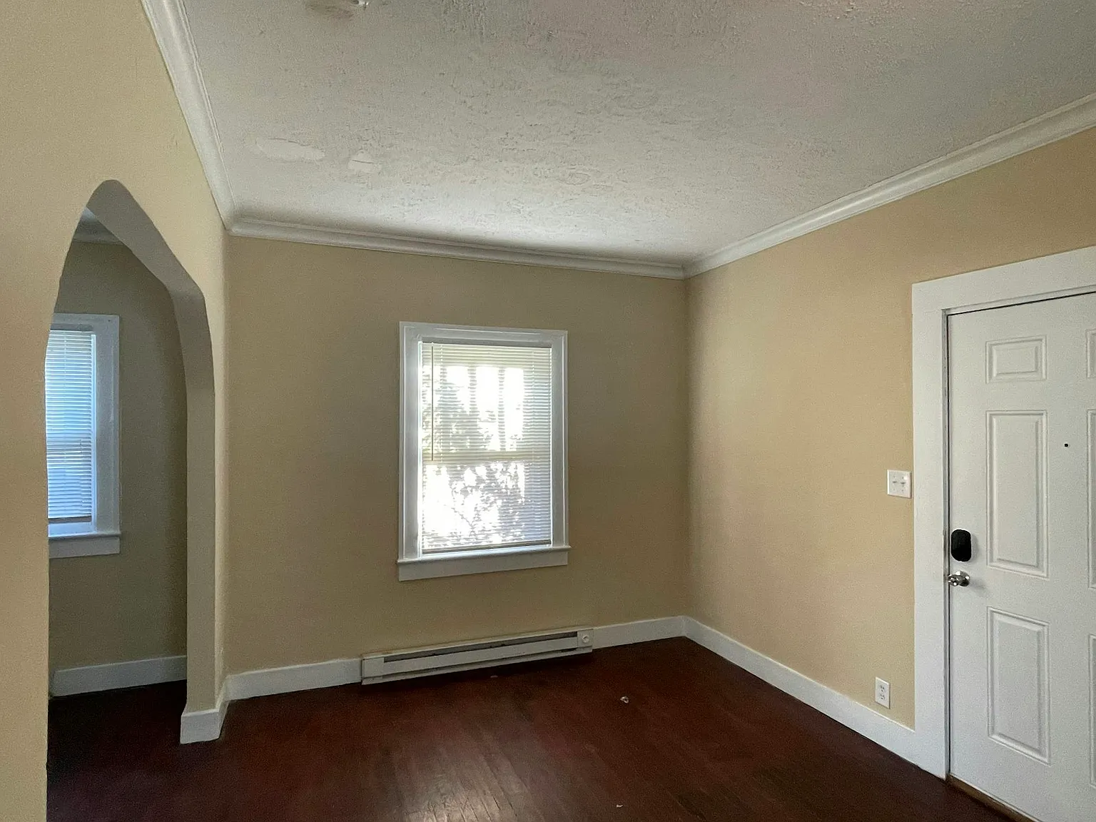 841 N Drexel Ave photo 1
