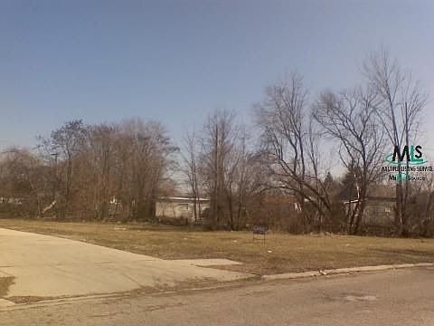 2nd image of 37 Gratiot Ct