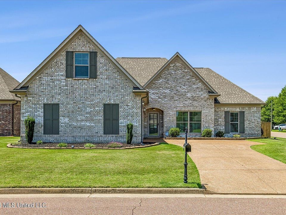 1st image of 2606 Summer Knoll Dr