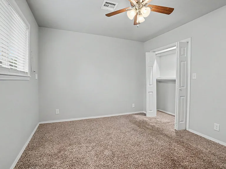 15351 W Highway 66 Hwy #E — Photo 23