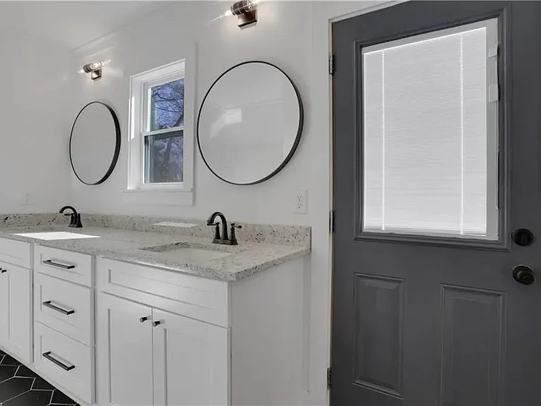 1770 Crestridge Dr SE — Photo 17