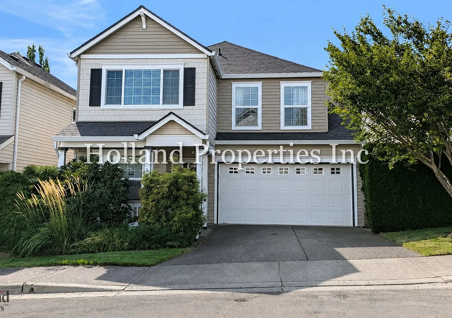 Spacious, Modern & Energy-Efficient Portland Home — Photo 1