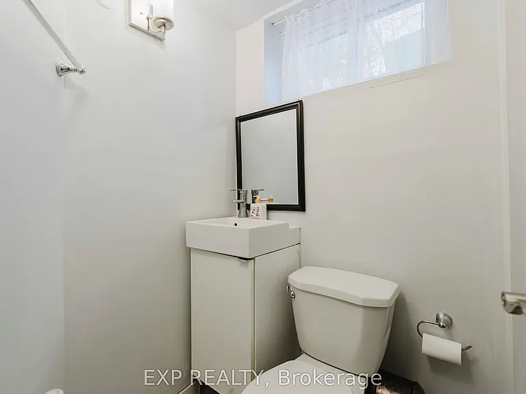 78 Woodfern Dr — Photo 44