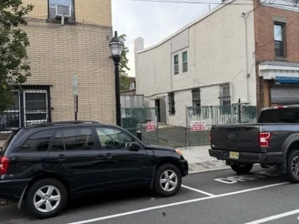 2407 Central Ave, Union City, NJ 07087