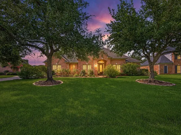 5219 Waterbeck St, Weston Lakes, TX 77441