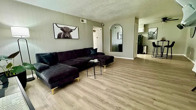 Jasper Gardens Apartments — Photo 6
