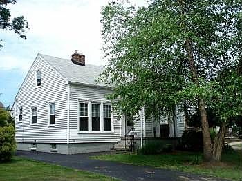 1st image of 19601 Renwood Ave