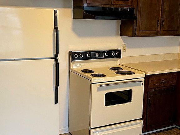 3rd image of 1481 Craig Dr APT A