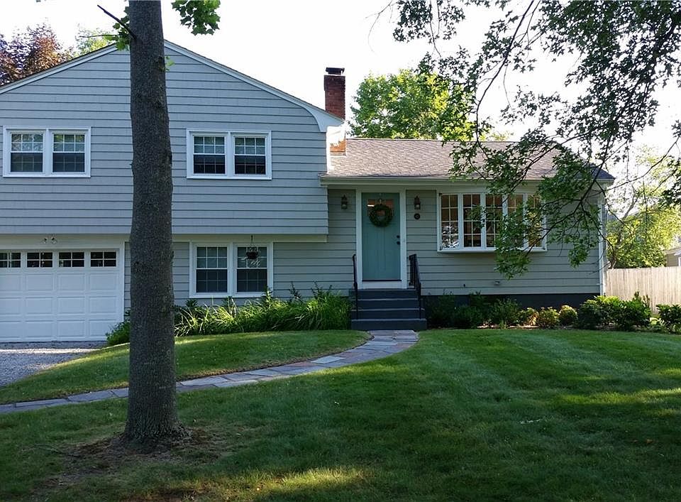 1st image of 42 Meadowbrook Dr