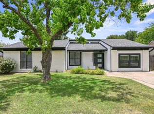 3213 Bahia Dr, College Station, TX 77845
