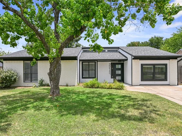 3213 Bahia Dr, College Station, TX 77845