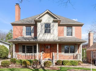 549 S Fern Ave, Elmhurst, IL 60126
