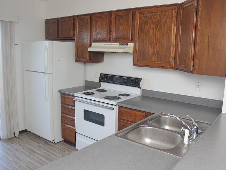 3543 Baltimore Ave — Photo 3