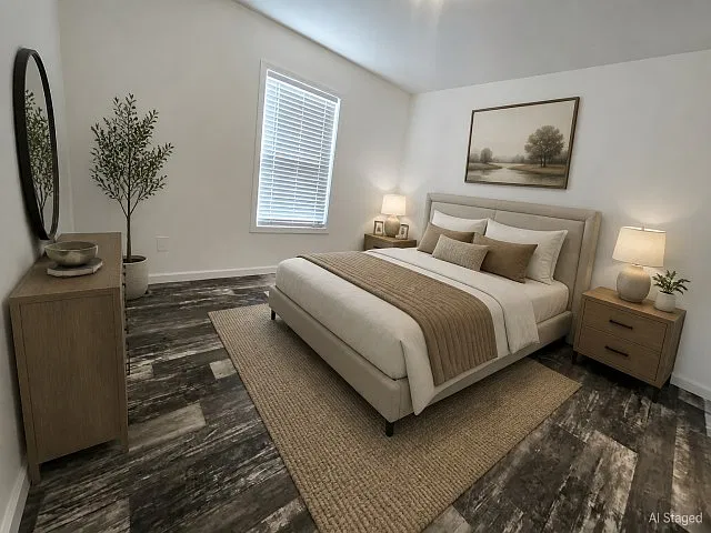 3 bed, 1056 sqft, $2,060 — Photo 4