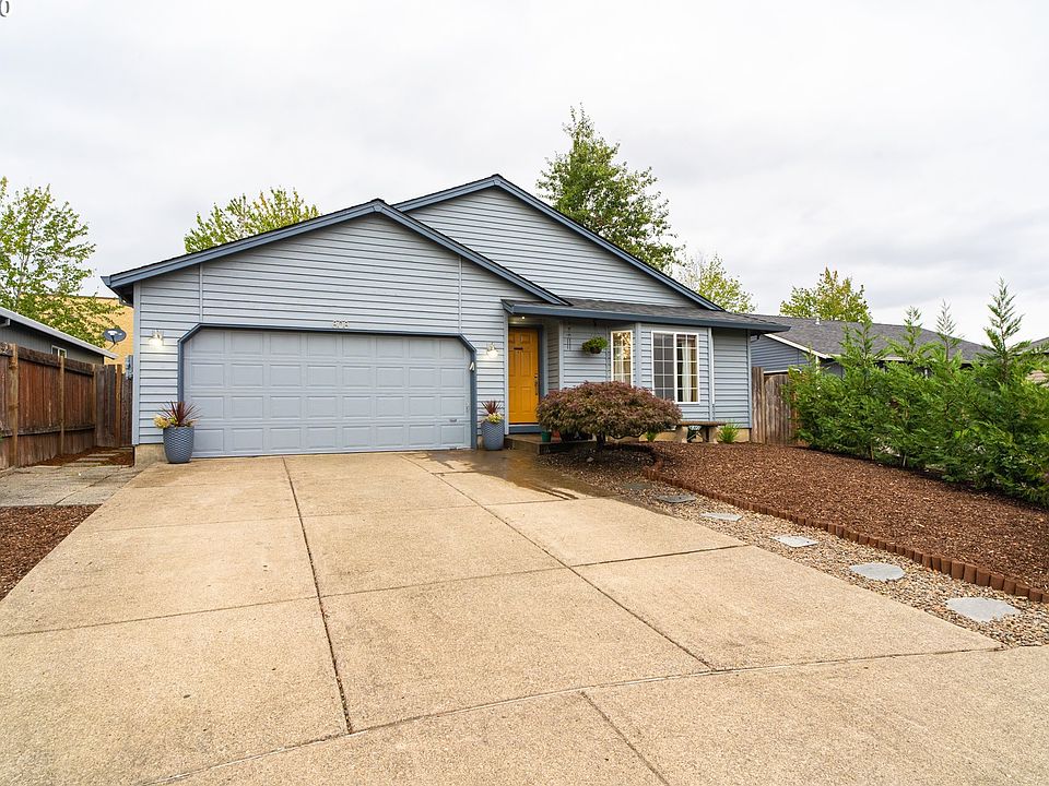 1st image of 808 SE 74th Ave