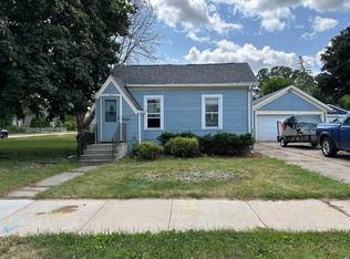 305 Prospect Ave, Oshkosh, WI 54901