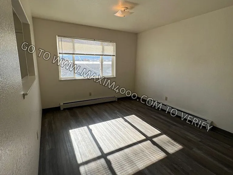 2441 Bunting Avenue — Photo 5