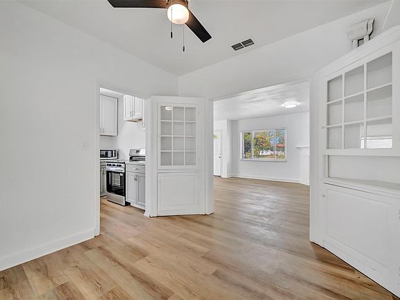 3rd image of 6348 7th Ave N #6348