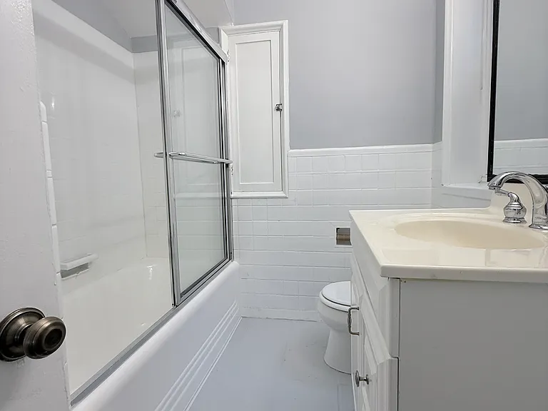 7539 Oxford Dr #2W — Photo 15