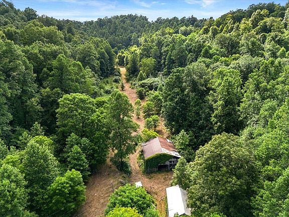 3rd image of 2661 Buncomb Rd