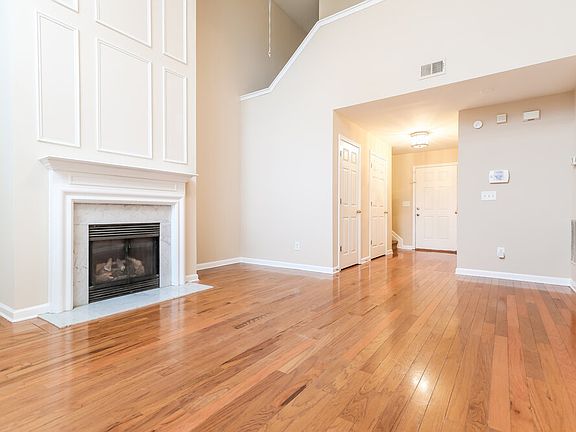4th image of 2230 Gateview Ct