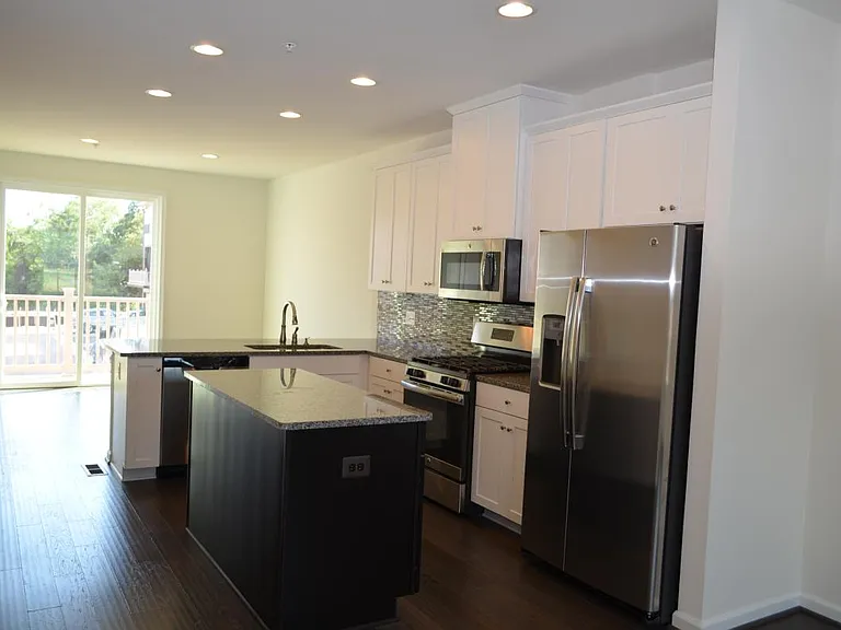 43367 Southland St — Photo 2