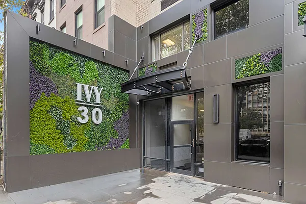 Rented by Compass | media 13