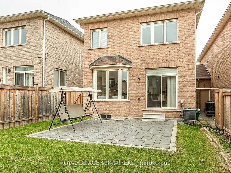 9 Chesterwood Cres — Photo 20
