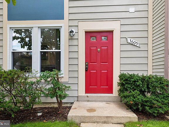 3rd image of 3605 Silver Spruce Cir