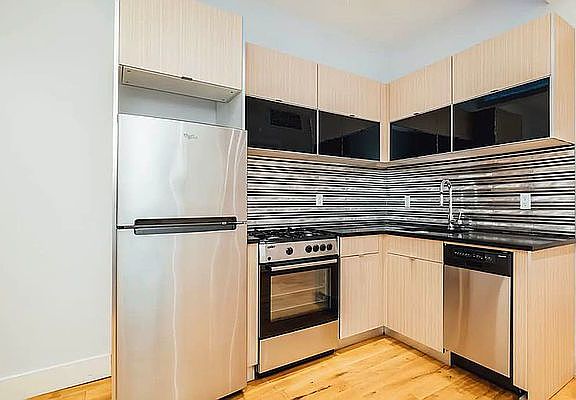 2nd image of 448 Empire Blvd #2B