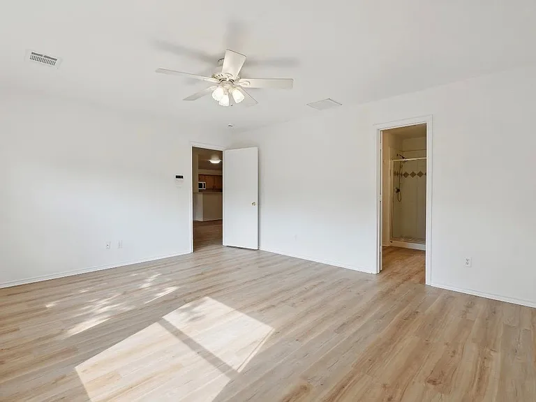 1611 Sunnycrest Cir — Photo 10