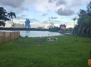 5620 SW 55th Ave, Fort Lauderdale, FL 33314