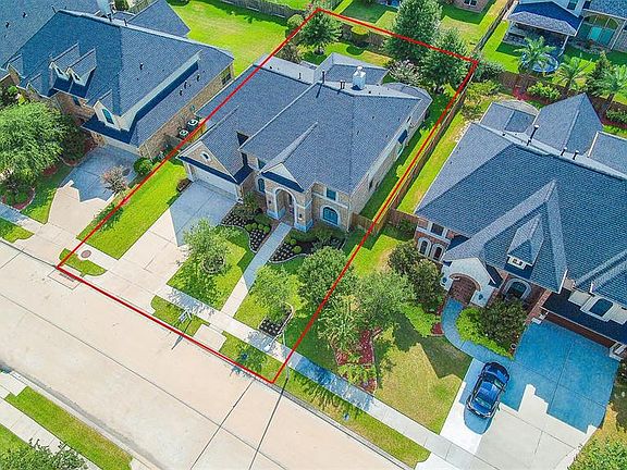 3rd image of 2714 Kestrel Trace Ln