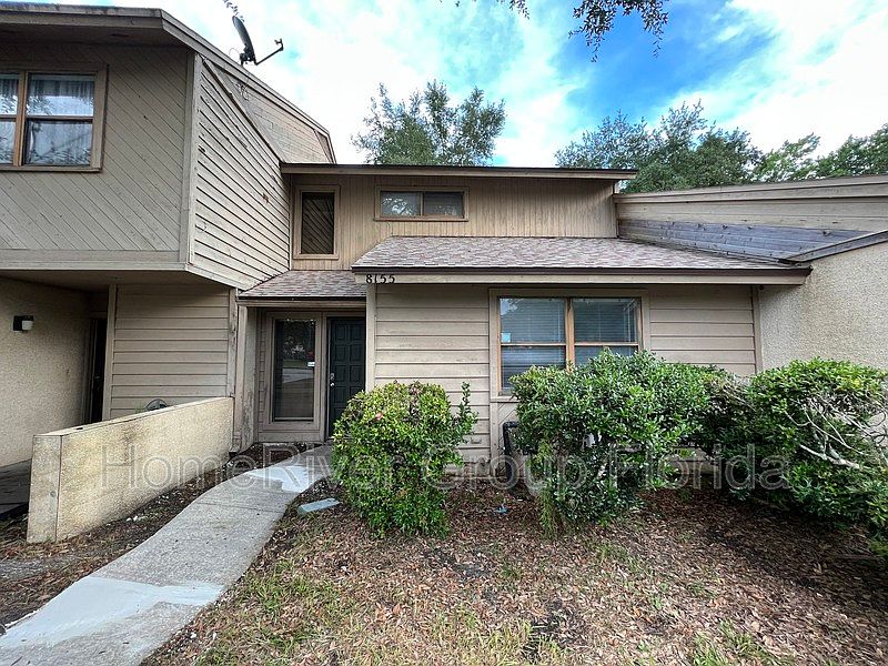 1st image of 8155 Plaza Gate Ln