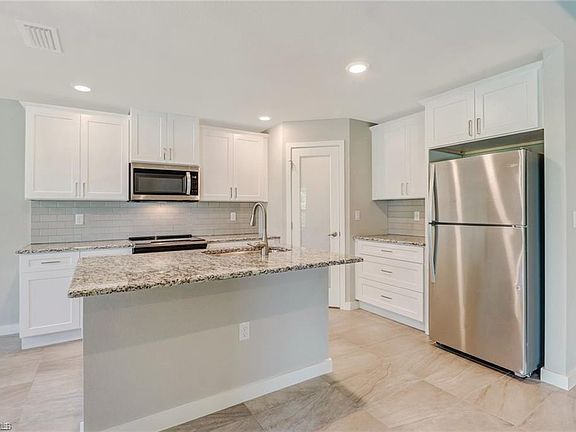 3rd image of 1823 NW 19th Pl