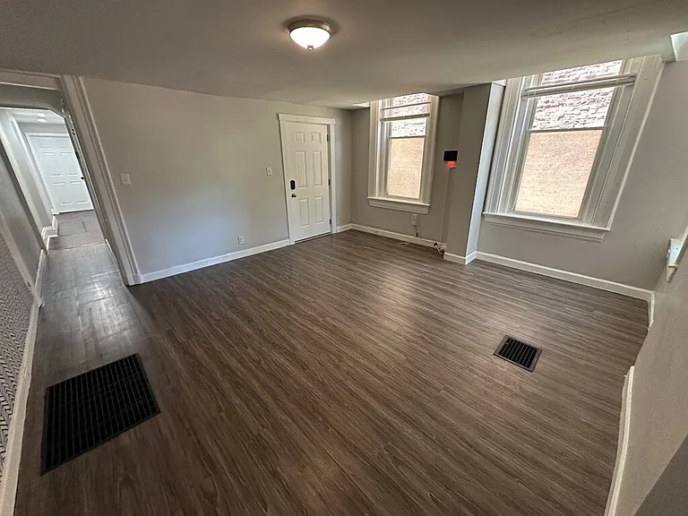 2153 Loth St #1 — Photo 22
