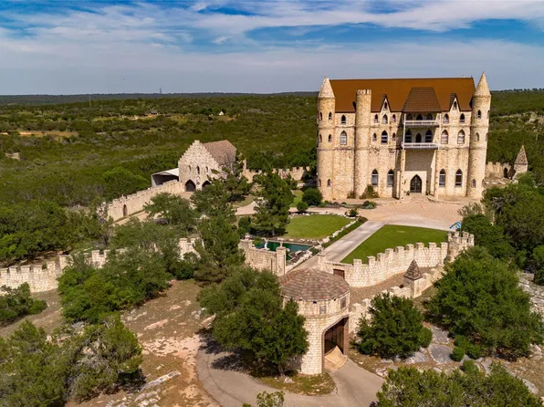 7400 Park Rd #4, Burnet, TX 78611